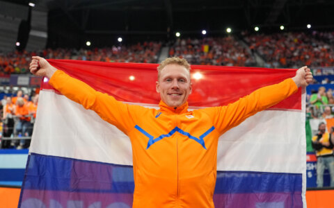Oranje publiek juicht TeamNL-atleten naar negen medailles