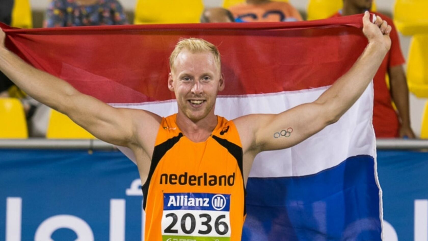 Zilver voor verspringer Hertog op tweede dag WK