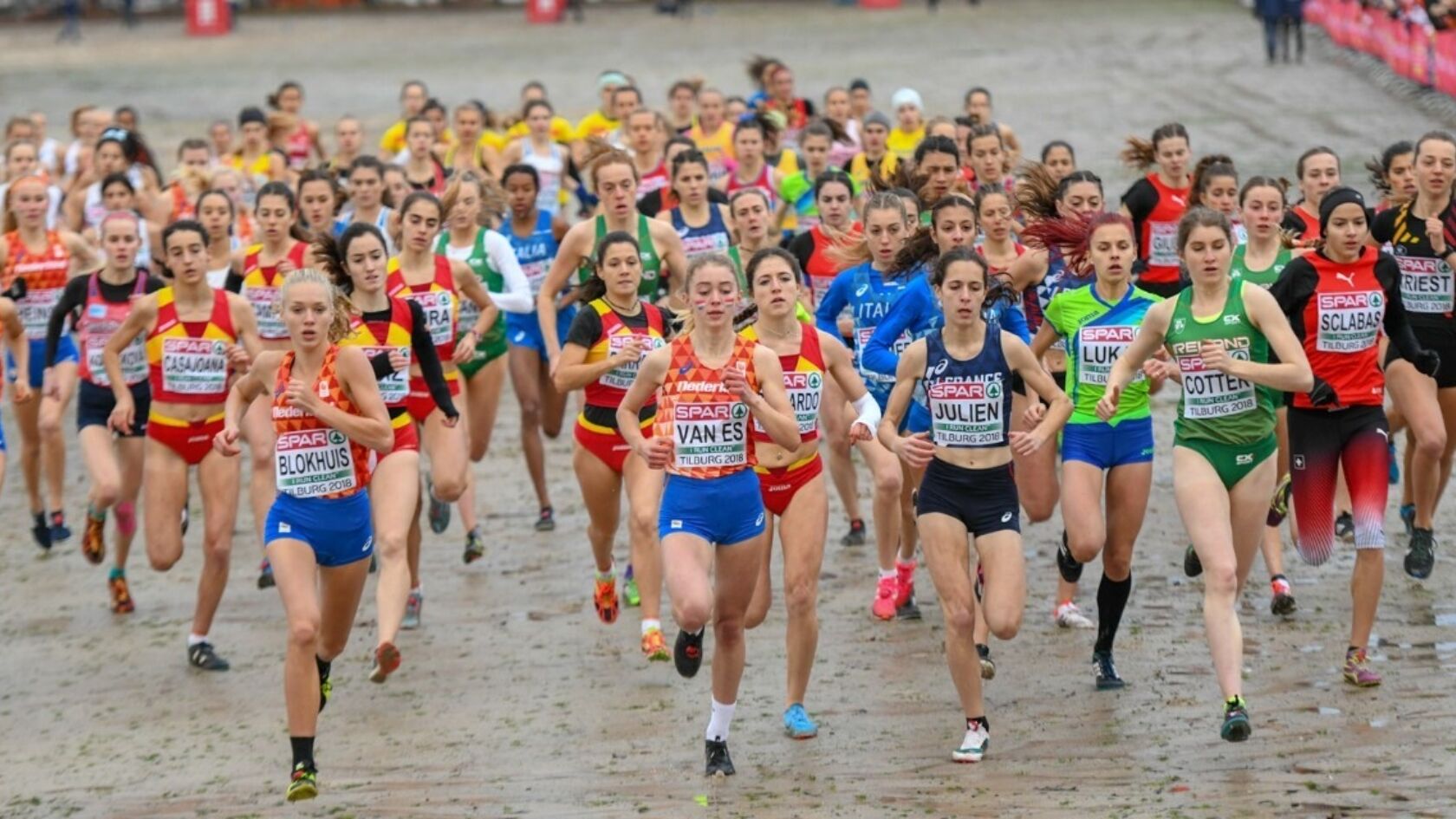 Prachtige zilveren medaille voor Nederlandse meiden