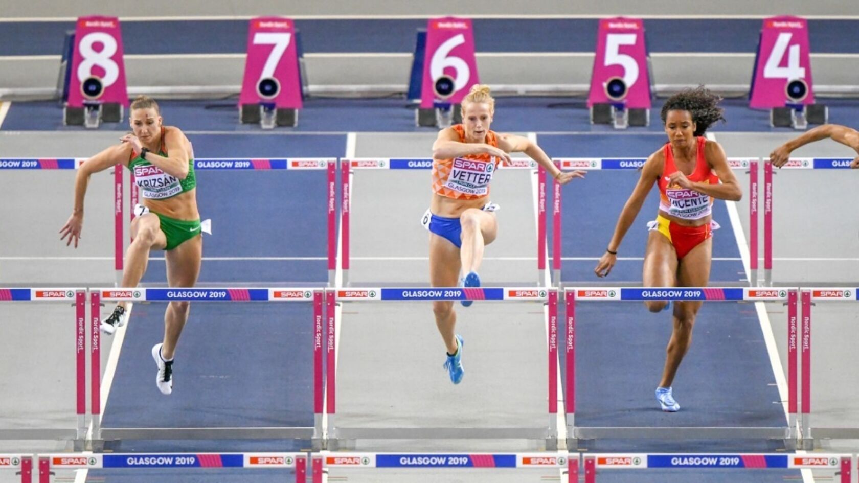 EK indoor dag 1: Anouk Vetter vierde na drie onderdelen