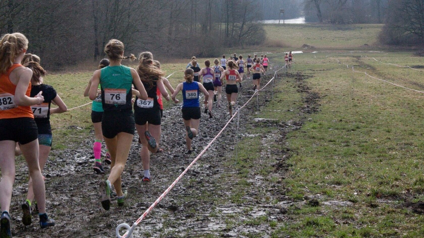 Edwin de Vries en Andrea Deelstra winnen NK Cross 2018