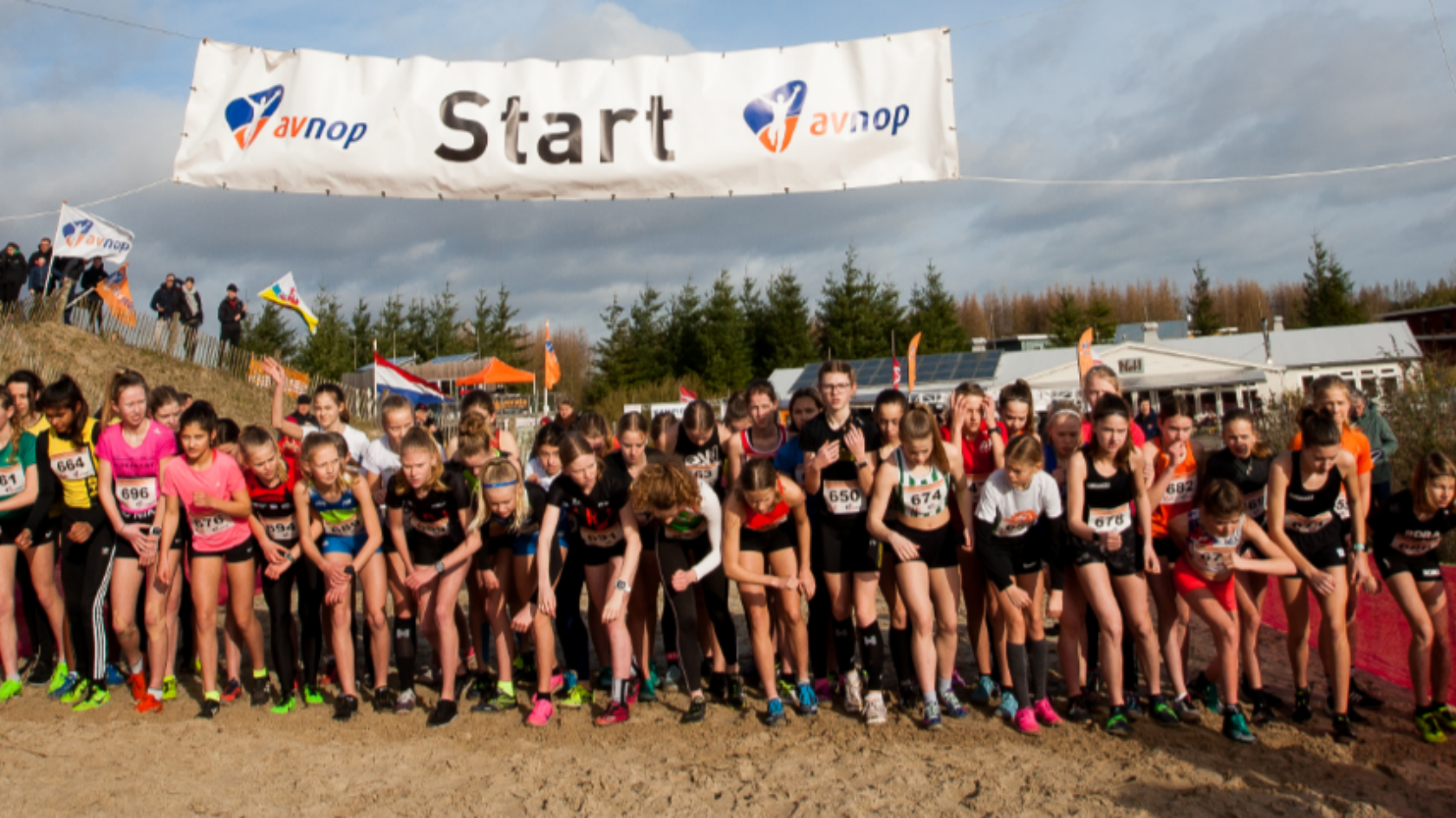 Noah Schutte en Diane van Es pakken nationale cross titels