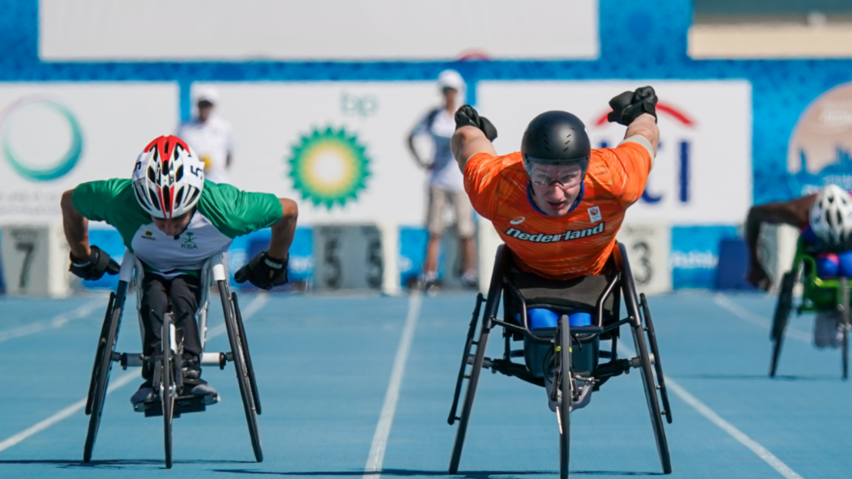 WK Dubai - dag 1: van Weeghel bemachtigt plek in finale 100 meter