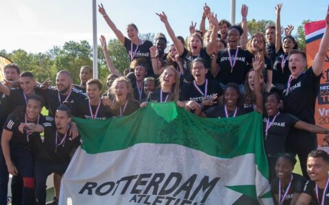 NK teams prooi voor mannen Haag en Rotterdam-vrouwen