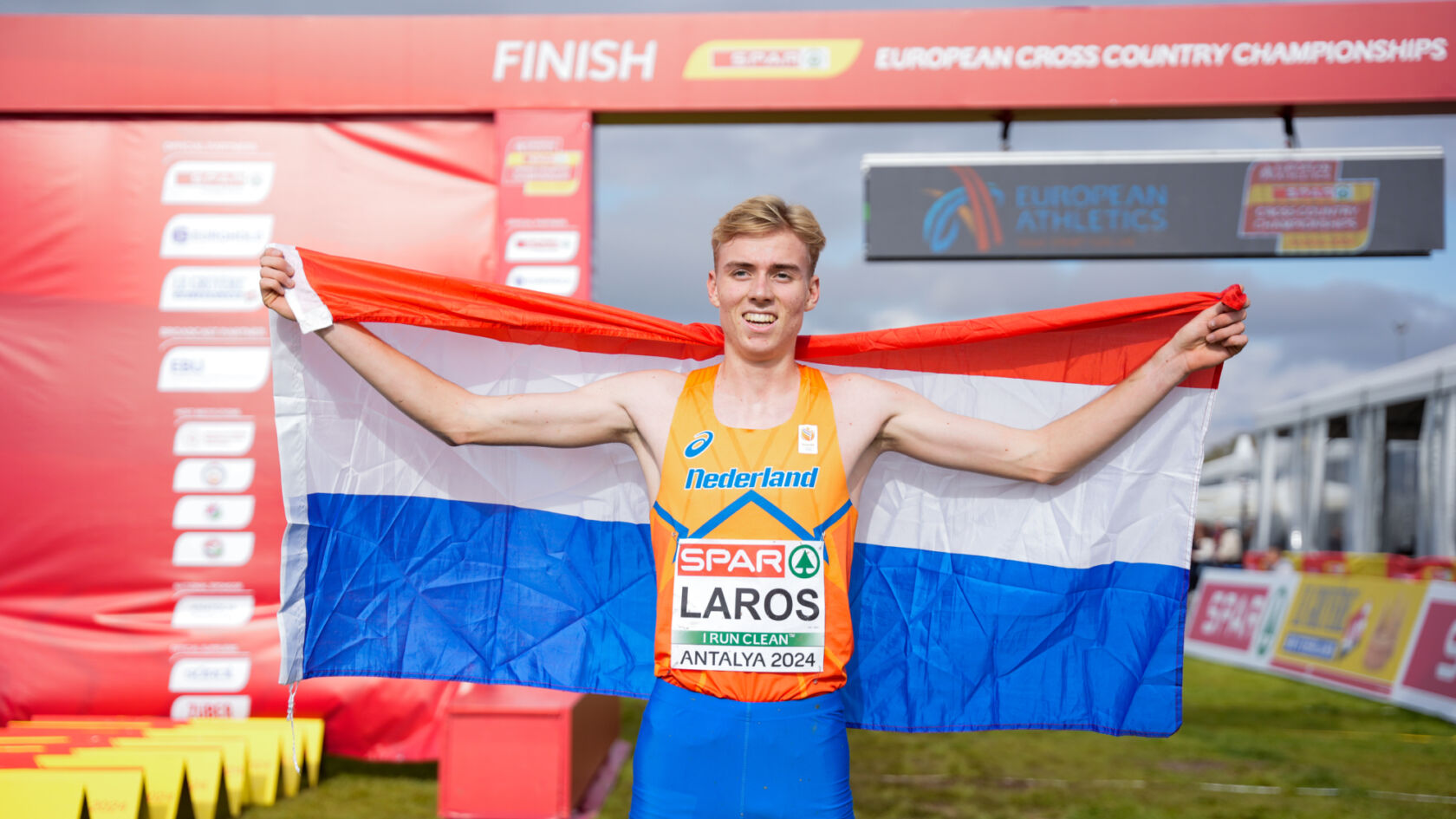 Europese titel voor Laros, zilver voor TeamNL U20 op EK cross