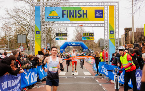 Richard Douma en Jacelyn Gruppen pakken nationale titels 10 kilometer