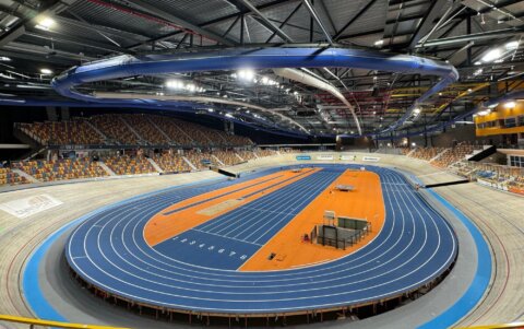 Met vernieuwde vloer is Omnisport Apeldoorn klaar voor EK Indoor Atletiek 2025