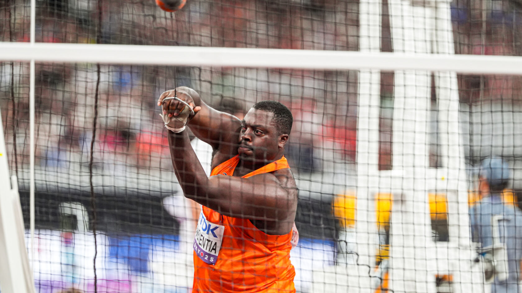 WK Atletiek dag 4: Comenentia besluit finale kogelslingeren als twaalfde