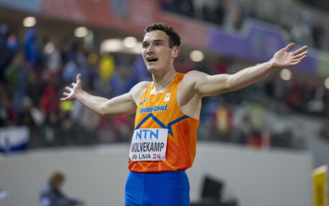 WK u20 dag 3: twee top tien klasseringen in finale polsstokhoogspringen en 3000m